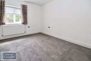 ORCHARD CRESCENT- click for photo gallery